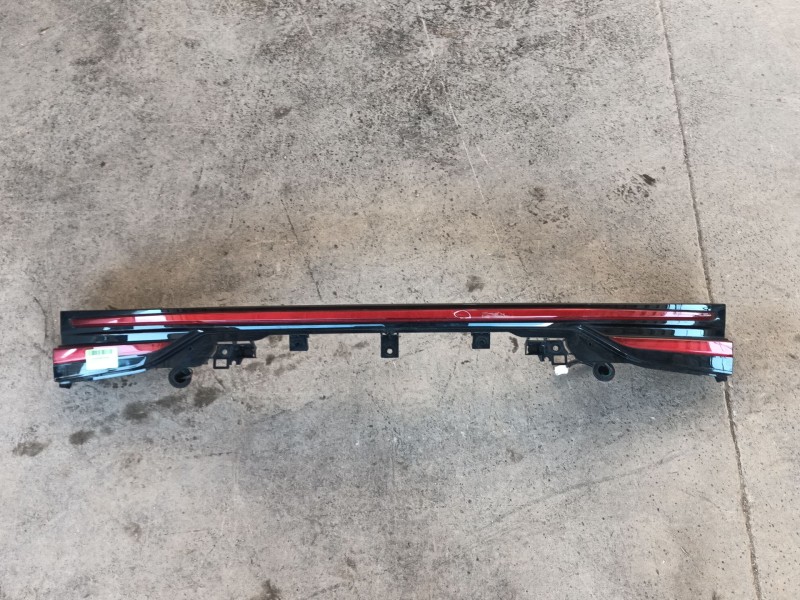 Recambio de piloto trasero central para lexus nx ii (_a2_, _h2_) 450h+ e-four (aazh26) referencia OEM IAM   