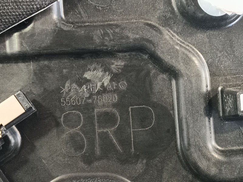 Recambio de guantera para lexus nx ii (_a2_, _h2_) 450h+ e-four (aazh26) referencia OEM IAM   