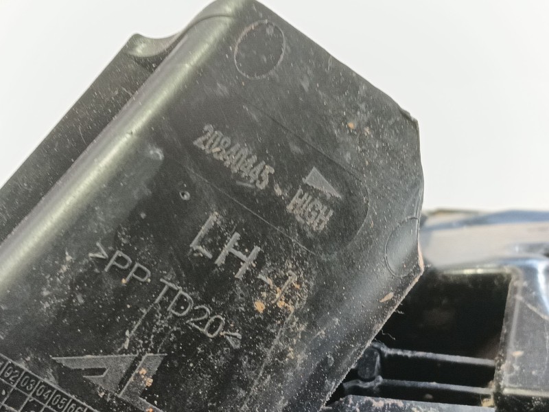 Recambio de piloto trasero izquierdo para renault captur ii (hf_) tce 140 (hfn0) referencia OEM IAM 265555698R  