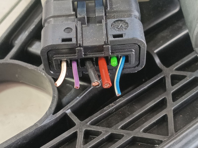 Recambio de elevalunas trasero derecho para renault captur ii (hf_) tce 140 (hfn0) referencia OEM IAM 827209371R  