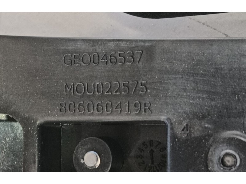 Recambio de cerradura puerta delantera derecha para renault captur ii (hf_) tce 140 (hfn0) referencia OEM IAM 805024067R  