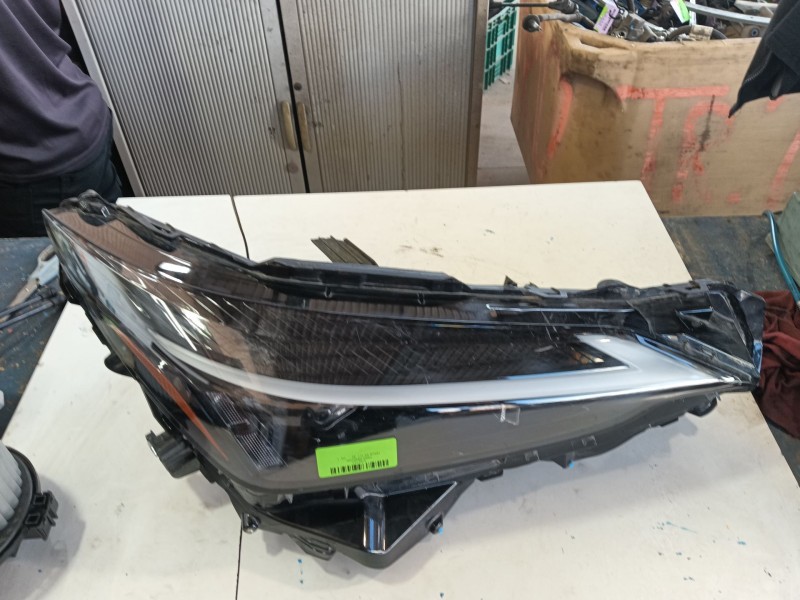 Recambio de faro derecho para lexus nx ii (_a2_, _h2_) 450h+ e-four (aazh26) referencia OEM IAM   