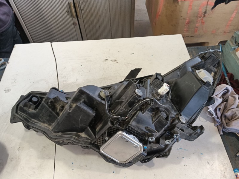 Recambio de faro derecho para lexus nx ii (_a2_, _h2_) 450h+ e-four (aazh26) referencia OEM IAM   