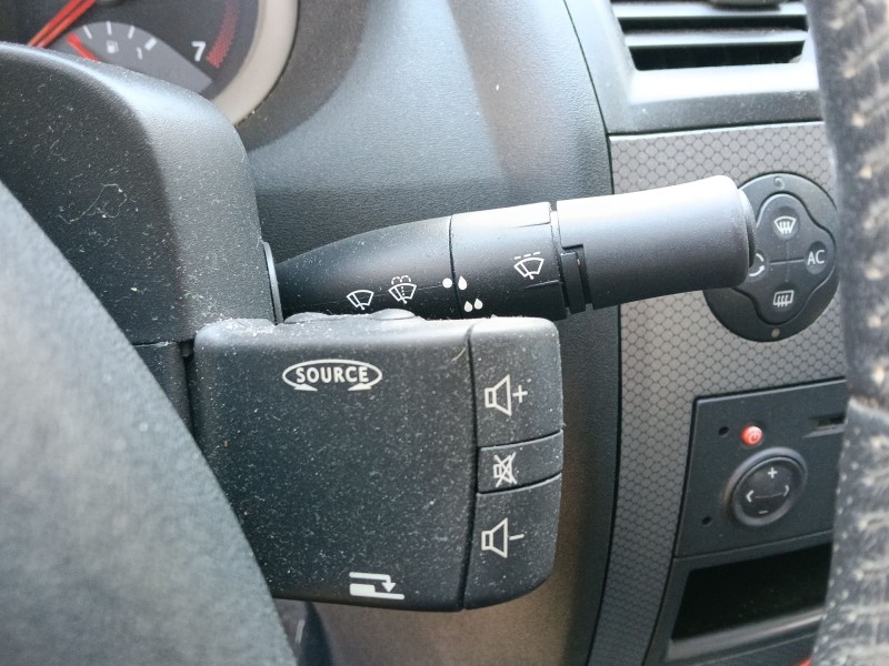 Recambio de mando multifuncion para renault megane ii sedán (lm0/1_) 1.6 referencia OEM IAM   