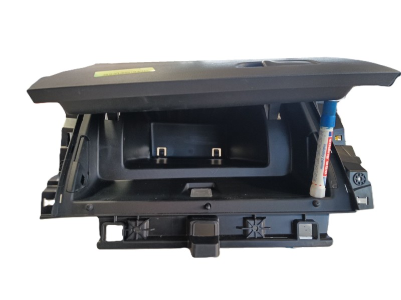 Recambio de guantera para renault captur ii (hf_) tce 140 (hfn0) referencia OEM IAM 682522488R  