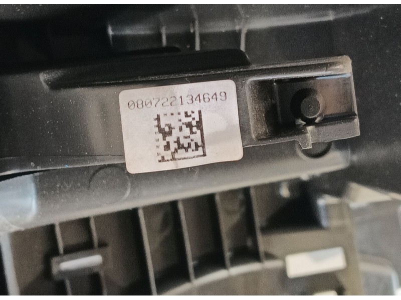 Recambio de guantera para renault captur ii (hf_) tce 140 (hfn0) referencia OEM IAM 682522488R  