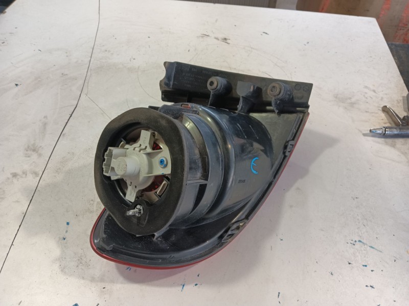 Recambio de piloto trasero derecho para seat altea (5p1) 1.9 tdi referencia OEM IAM 5P0945112B9B9  