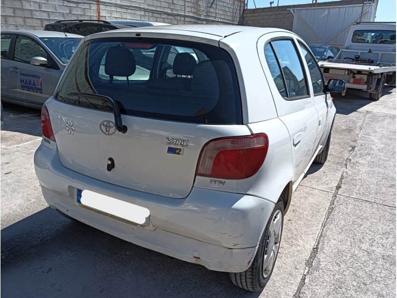 toyota yaris (_p1_) del año 2002