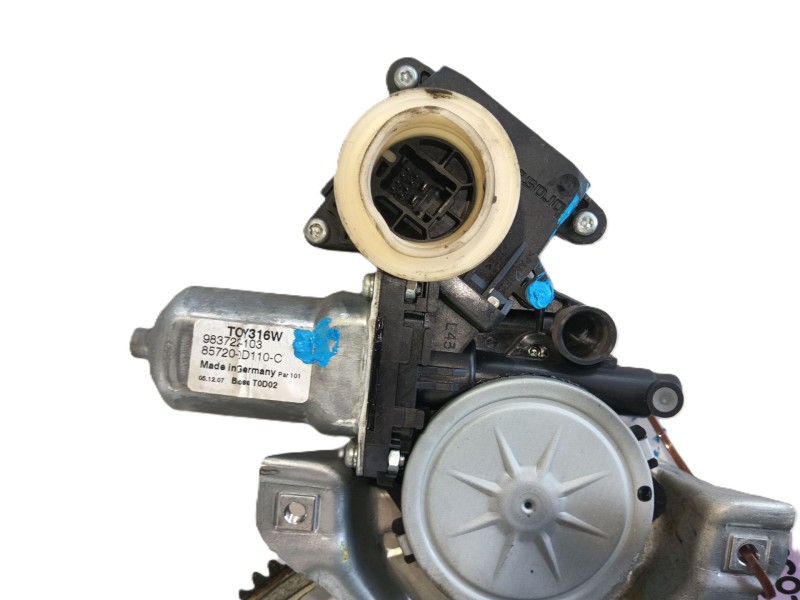 Recambio de elevalunas delantero izquierdo para toyota yaris (_p9_) 1.3 vvt-i (scp90_) referencia OEM IAM 698200D041  