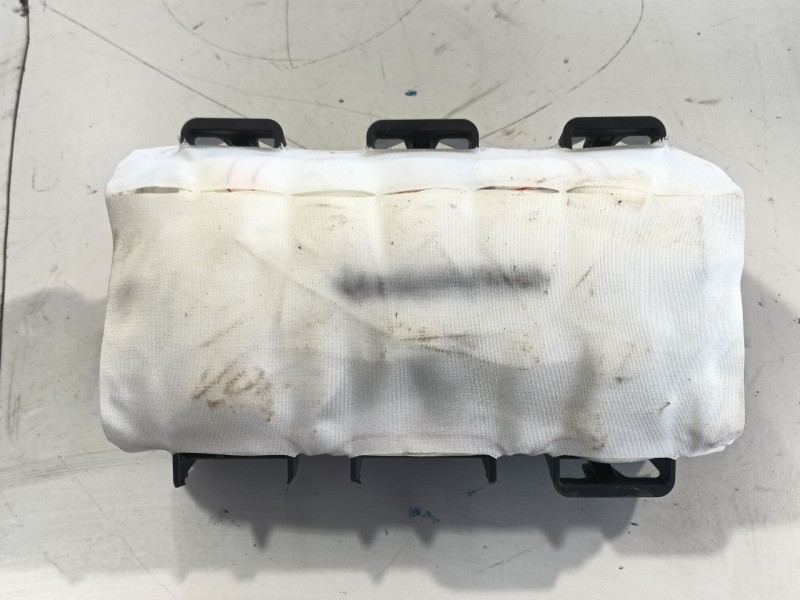 Recambio de airbag delantero derecho para opel astra k (b16) 1.4 turbo (68) referencia OEM IAM 39132816  