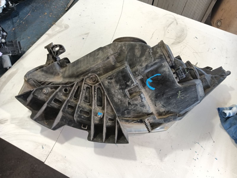 Recambio de faro derecho para citroën c4 picasso i monospace (ud_) 1.6 hdi referencia OEM IAM 6206A8  