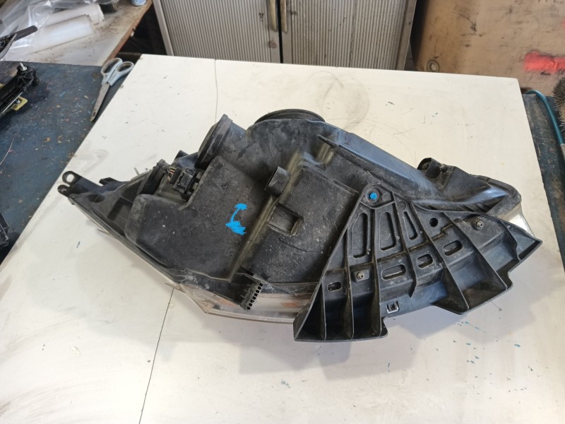 Recambio de faro izquierdo para citroën c4 picasso i monospace (ud_) 1.6 hdi referencia OEM IAM 6208A8  