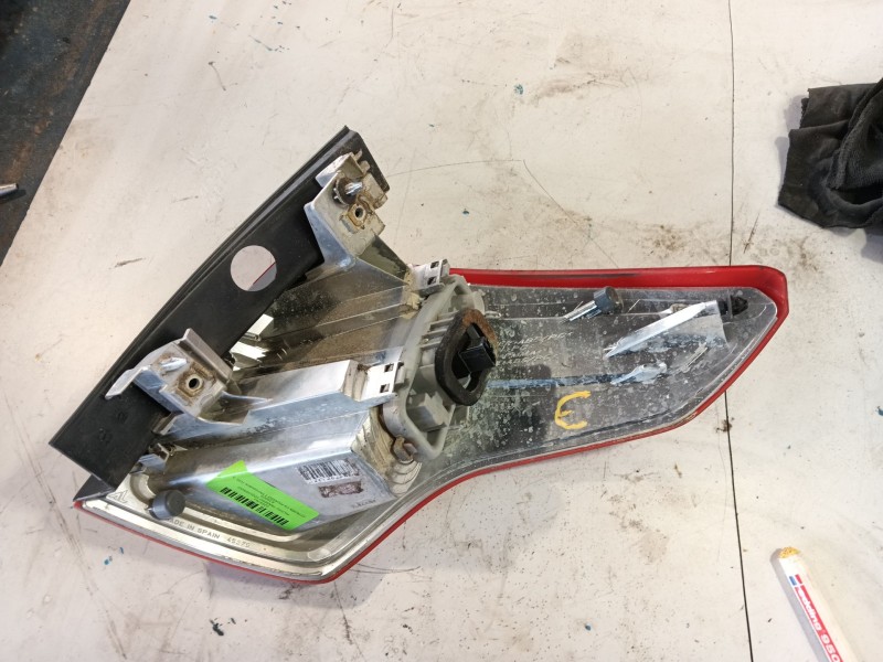 Recambio de piloto trasero izquierdo para citroën c4 picasso i monospace (ud_) 1.6 hdi referencia OEM IAM 6350CA  