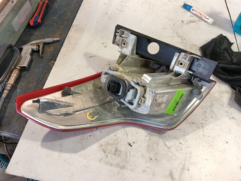 Recambio de piloto trasero derecho para citroën c4 picasso i monospace (ud_) 1.6 hdi referencia OEM IAM 6351CA  