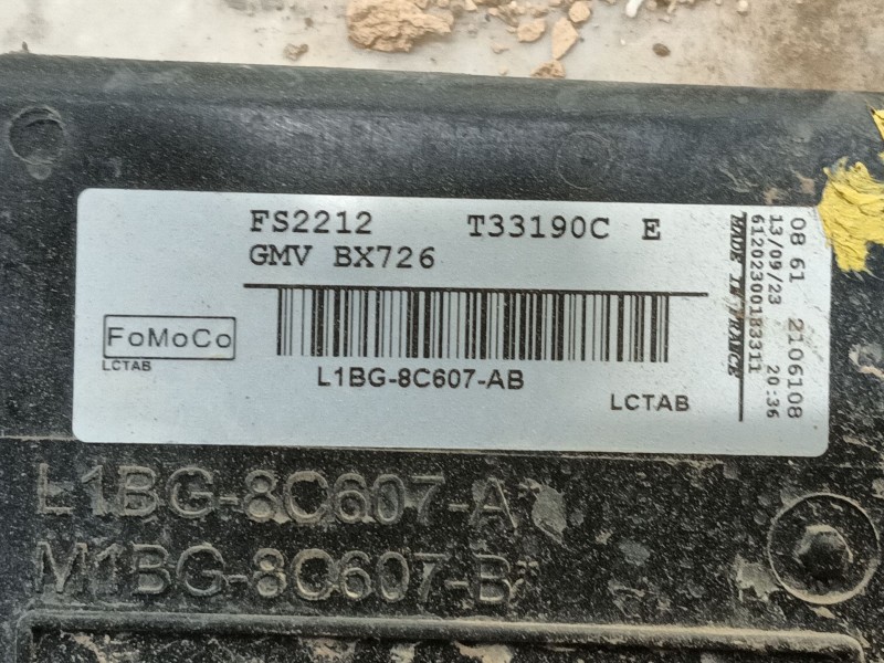 Recambio de electroventilador para ford puma (j2k, cf7) 1.0 ecoboost referencia OEM IAM 2645146 GMVBX726 