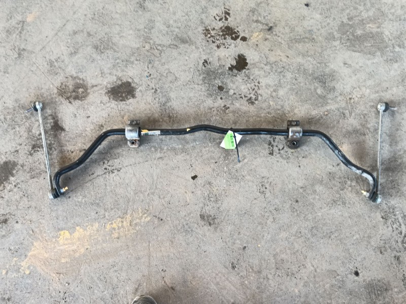 Recambio de barra estabilizadora delantera para peugeot 3008 ii suv (mc_, mr_, mj_, m4_) 1.5 bluehdi 130 referencia OEM IAM   
