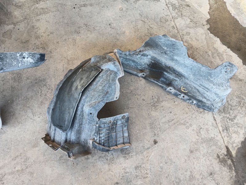 Recambio de paso de rueda delantero derecho para lexus nx ii (_a2_, _h2_) 450h+ e-four (aazh26) referencia OEM IAM   