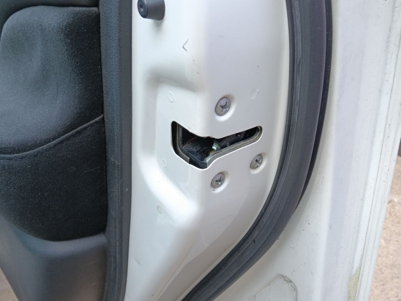 Recambio de cerradura puerta delantera derecha para nissan leaf (ze0) electric referencia OEM IAM 805003ND0A  