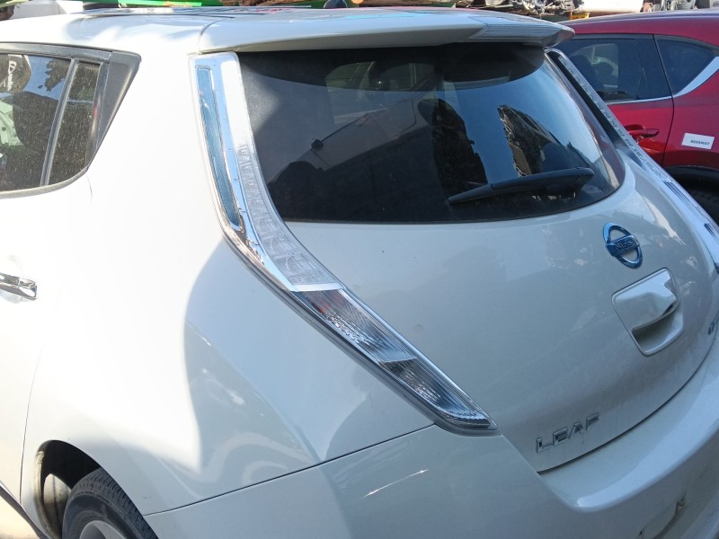 Recambio de piloto trasero izquierdo para nissan leaf (ze0) electric referencia OEM IAM 265593NA4B / 265553NA4B  