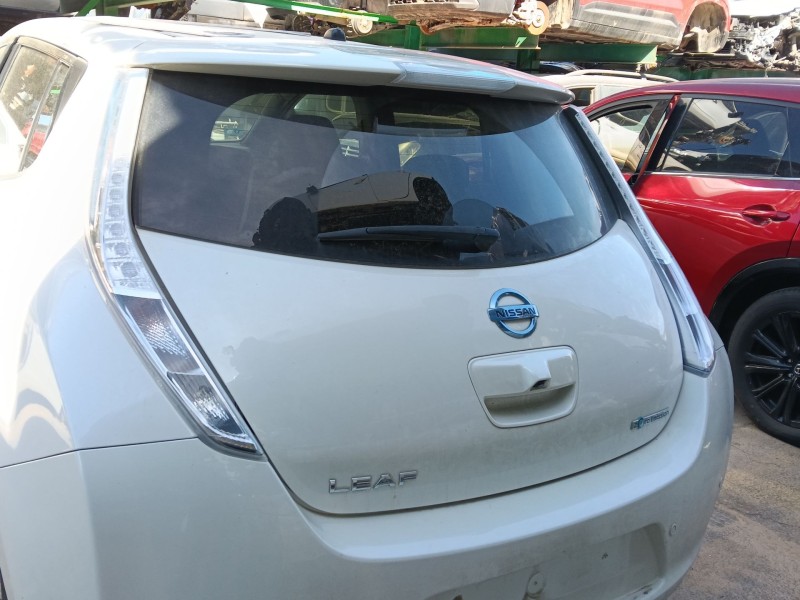 Recambio de porton trasero para nissan leaf (ze0) electric referencia OEM IAM K010M3NAMA  