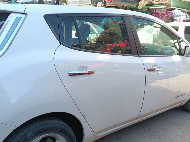 Recambio de puerta trasera derecha para nissan leaf (ze0) electric referencia OEM IAM HBA0M3NAMA  