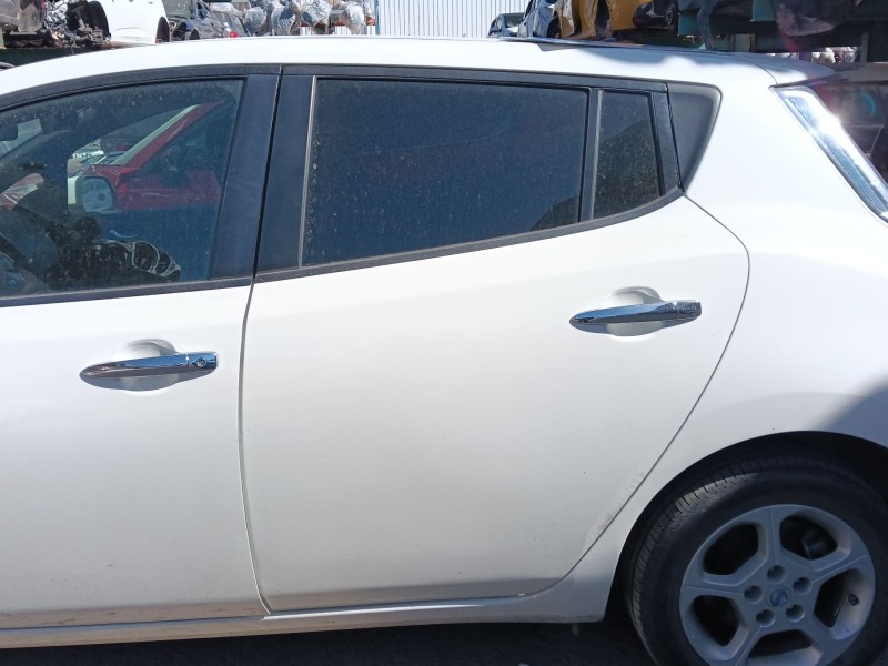 Recambio de puerta trasera izquierda para nissan leaf (ze0) electric referencia OEM IAM HBA0A3NAMA  