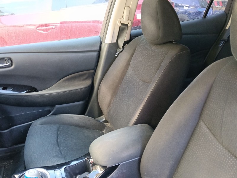 Recambio de asiento delantero derecho para nissan leaf (ze0) electric referencia OEM IAM   