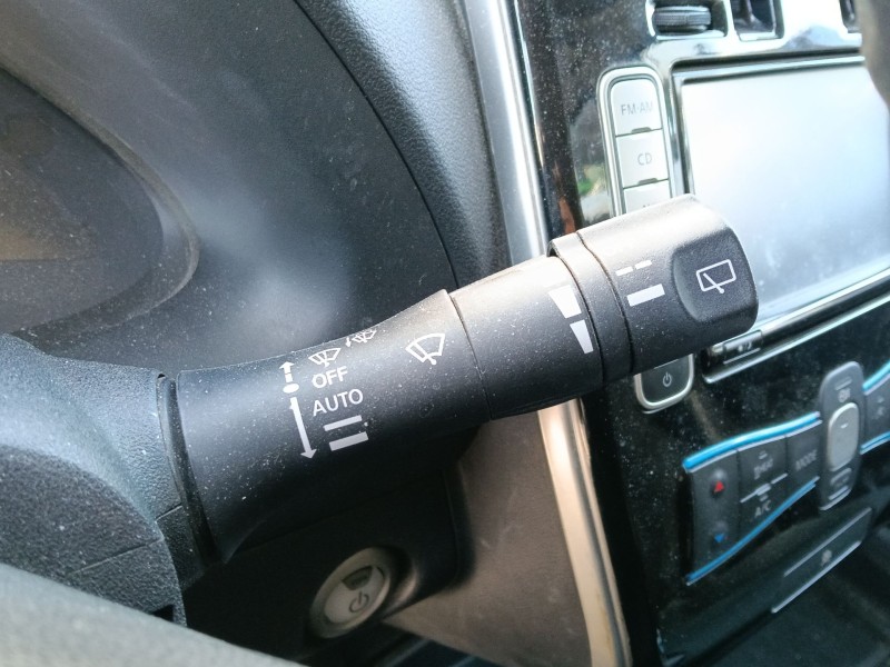 Recambio de mando limpia para nissan leaf (ze0) electric referencia OEM IAM   