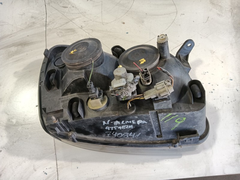 Recambio de faro izquierdo para nissan almera tino (v10) 2.2 dci referencia OEM IAM   