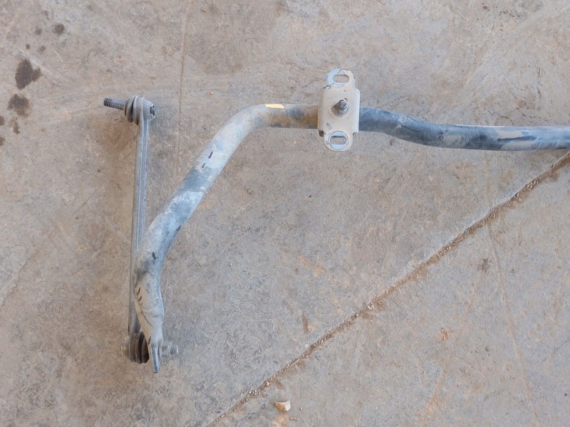 Recambio de barra estabilizadora delantera para renault scénic iv (j9_) 1.2 tce 130 referencia OEM IAM   