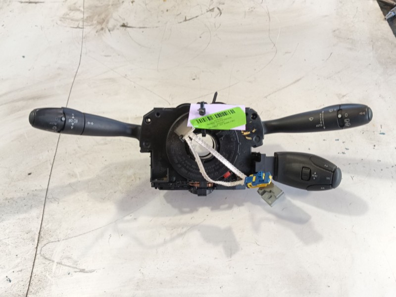 Recambio de mando multifuncion para peugeot 307 break (3e) 2.0 hdi 135 referencia OEM IAM 6242AY  