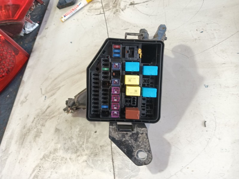 Recambio de caja reles / fusibles para lexus nx ii (_a2_, _h2_) 450h+ e-four (aazh26) referencia OEM IAM   