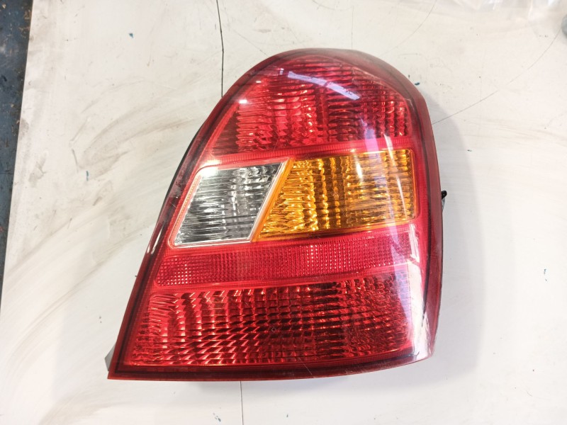 Recambio de piloto trasero derecho para hyundai elantra iii sedán (xd) 2.0 crdi referencia OEM IAM   