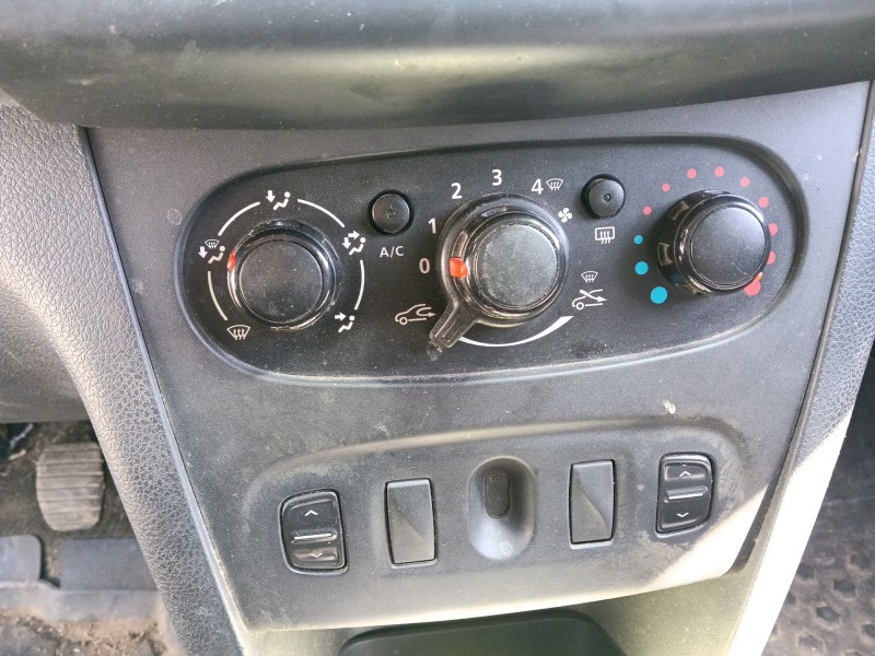 Recambio de mando calefaccion / aire acondicionado para dacia sandero ii (b8_) 1.2 referencia OEM IAM   