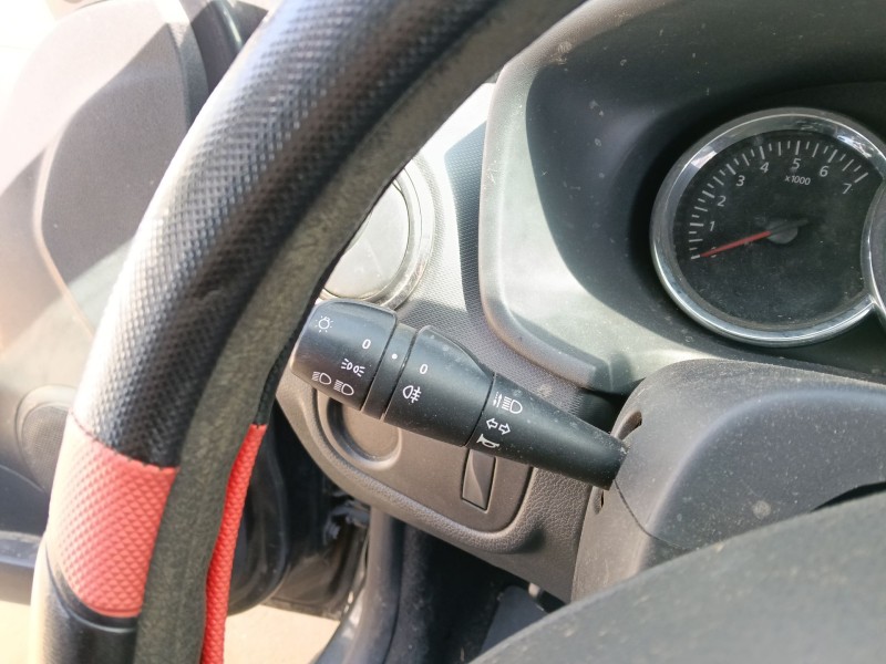 Recambio de mando intermitentes para dacia sandero ii (b8_) 1.2 referencia OEM IAM   