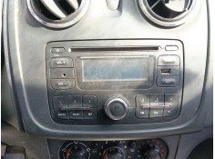 Recambio de sistema audio / radio cd para dacia sandero ii (b8_) 1.2 referencia OEM IAM   