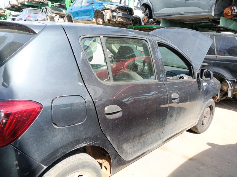 Recambio de puerta trasera derecha para dacia sandero ii (b8_) 1.2 referencia OEM IAM   