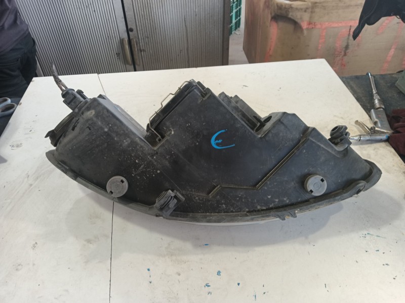 Recambio de faro izquierdo para seat altea (5p1) 1.9 tdi referencia OEM IAM 5P1941005E  