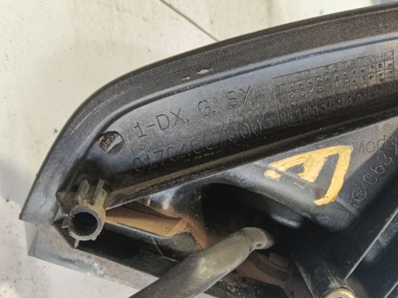 Recambio de espejo retrovisor izquierdo para fiat stilo (192_) 1.9 jtd referencia OEM IAM   