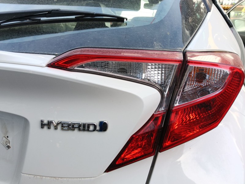 Recambio de piloto trasero derecho interior para toyota c-hr (_x1_) 1.8 hybrid (zyx10_, zyx11_) referencia OEM IAM 81581F4011  