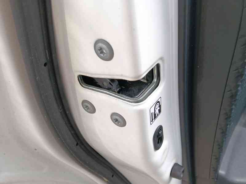 Recambio de cerradura puerta trasera izquierda para toyota c-hr (_x1_) 1.8 hybrid (zyx10_, zyx11_) referencia OEM IAM 69060F4010