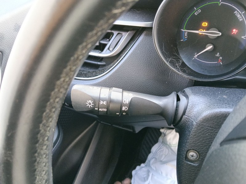 Recambio de mando intermitentes para toyota c-hr (_x1_) 1.8 hybrid (zyx10_, zyx11_) referencia OEM IAM   