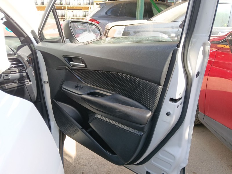 Recambio de guarnecido puerta delantera derecha para toyota c-hr (_x1_) 1.8 hybrid (zyx10_, zyx11_) referencia OEM IAM   