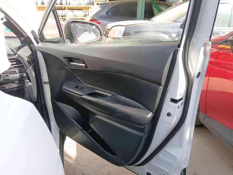 Recambio de guarnecido puerta delantera derecha para toyota c-hr (_x1_) 1.8 hybrid (zyx10_, zyx11_) referencia OEM IAM   
