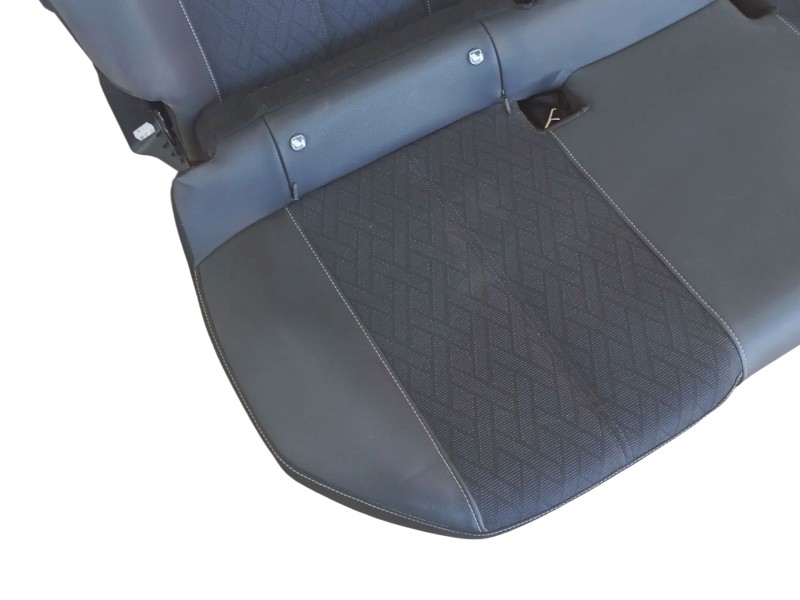 Recambio de asientos traseros para opel corsa f (p2jo) corsa-e (68) referencia OEM IAM  983055128002 