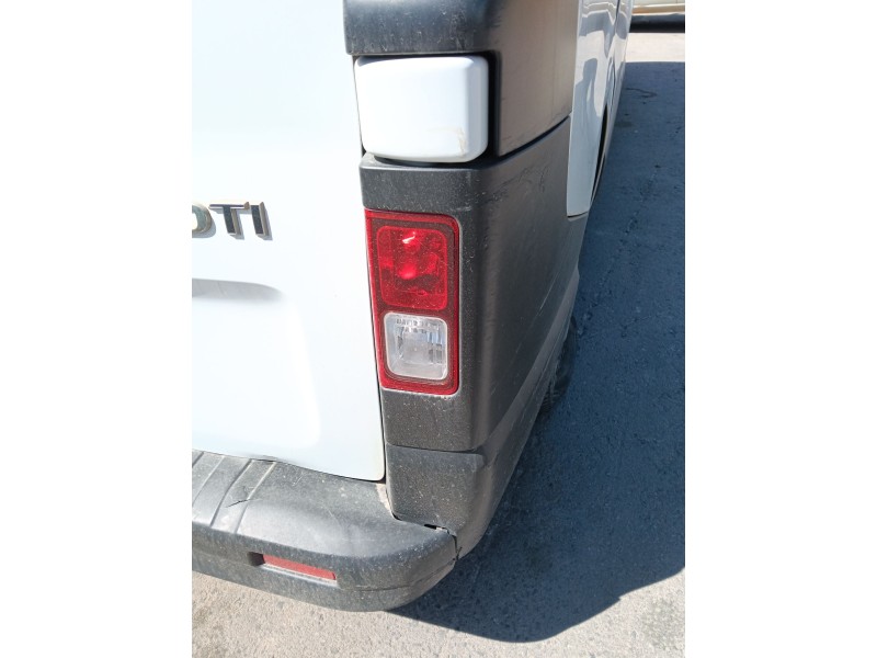 Recambio de piloto trasero derecho interior para opel vivaro b furgoneta (x82) 1.6 cdti (05) referencia OEM IAM   