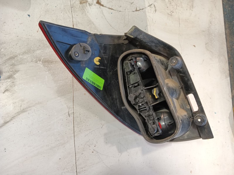 Recambio de piloto trasero derecho para renault laguna ii grandtour (kg0/1_) 1.9 dci (kg0g) referencia OEM IAM   