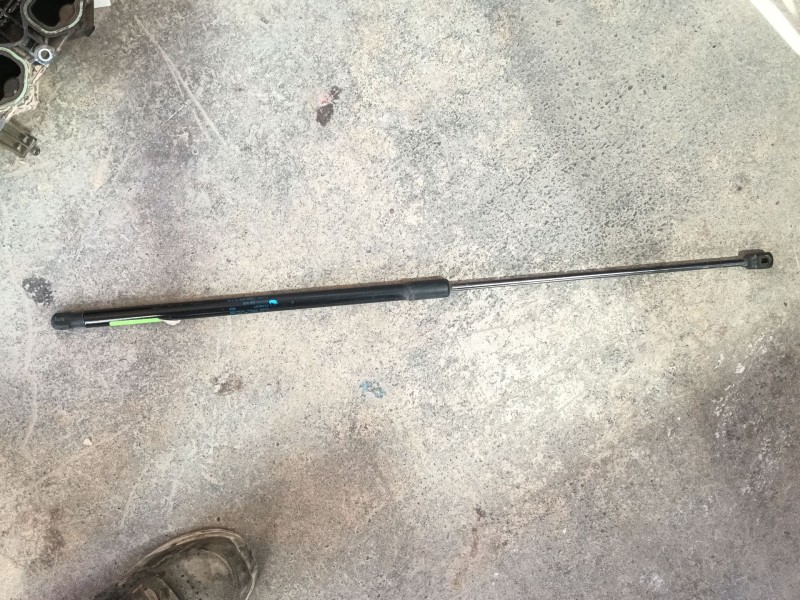 Recambio de amortiguador derecho capo para audi q8 (4mn, 4mt) 50 tdi mild hybrid quattro referencia OEM IAM   