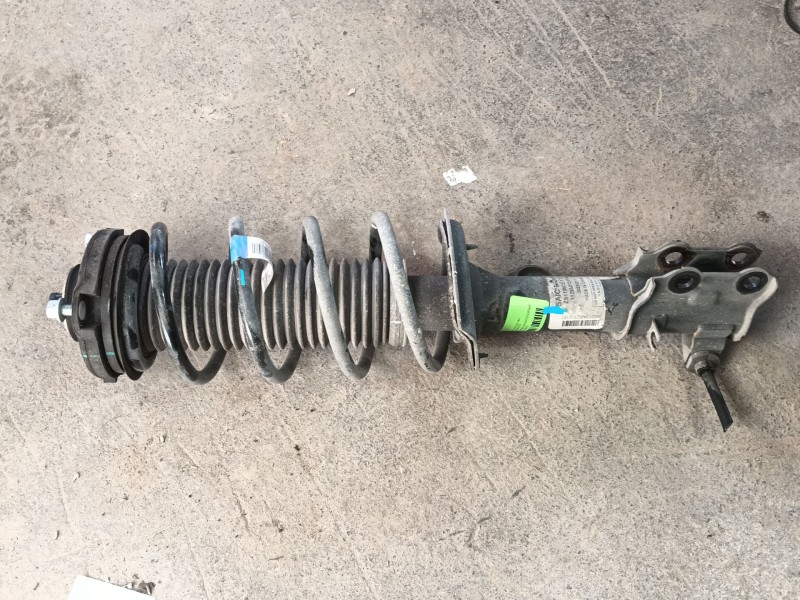 Recambio de amortiguador delantero derecho para mg zs suv (azs1) 1.0 t-gdi referencia OEM IAM 10242085  