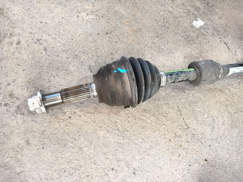 Recambio de transmision delantera derecha para mg zs suv (azs1) 1.0 t-gdi referencia OEM IAM 10233397  